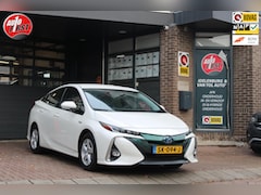 Toyota Prius - 1.8 Plug-in Business Plus // Navigatie // JBL sound // Camera // Extra winterbanden