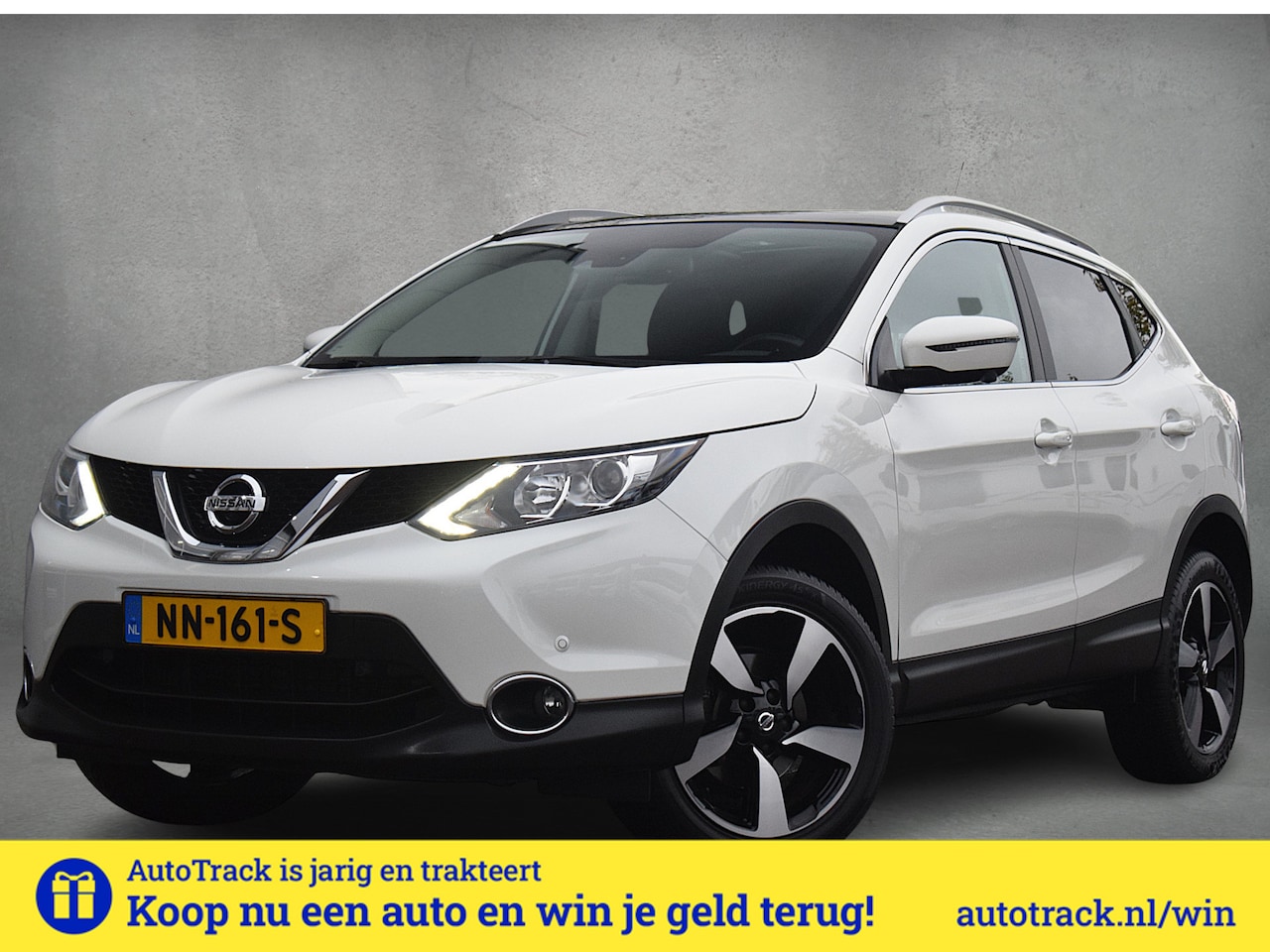 Nissan Qashqai - 1.6 N-Connecta | Trekhaak | Pano | Camera | Navi | Climate - AutoWereld.nl