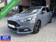 Ford Focus Wagon - 2.0 ST-3 250PK RECARO*NAVI*PDC*CRUISE