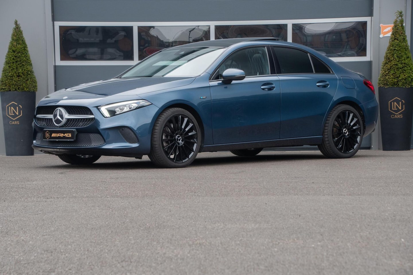 Mercedes-Benz A-klasse - 250 e | Panoramadak | Sfeerverlichting - AutoWereld.nl