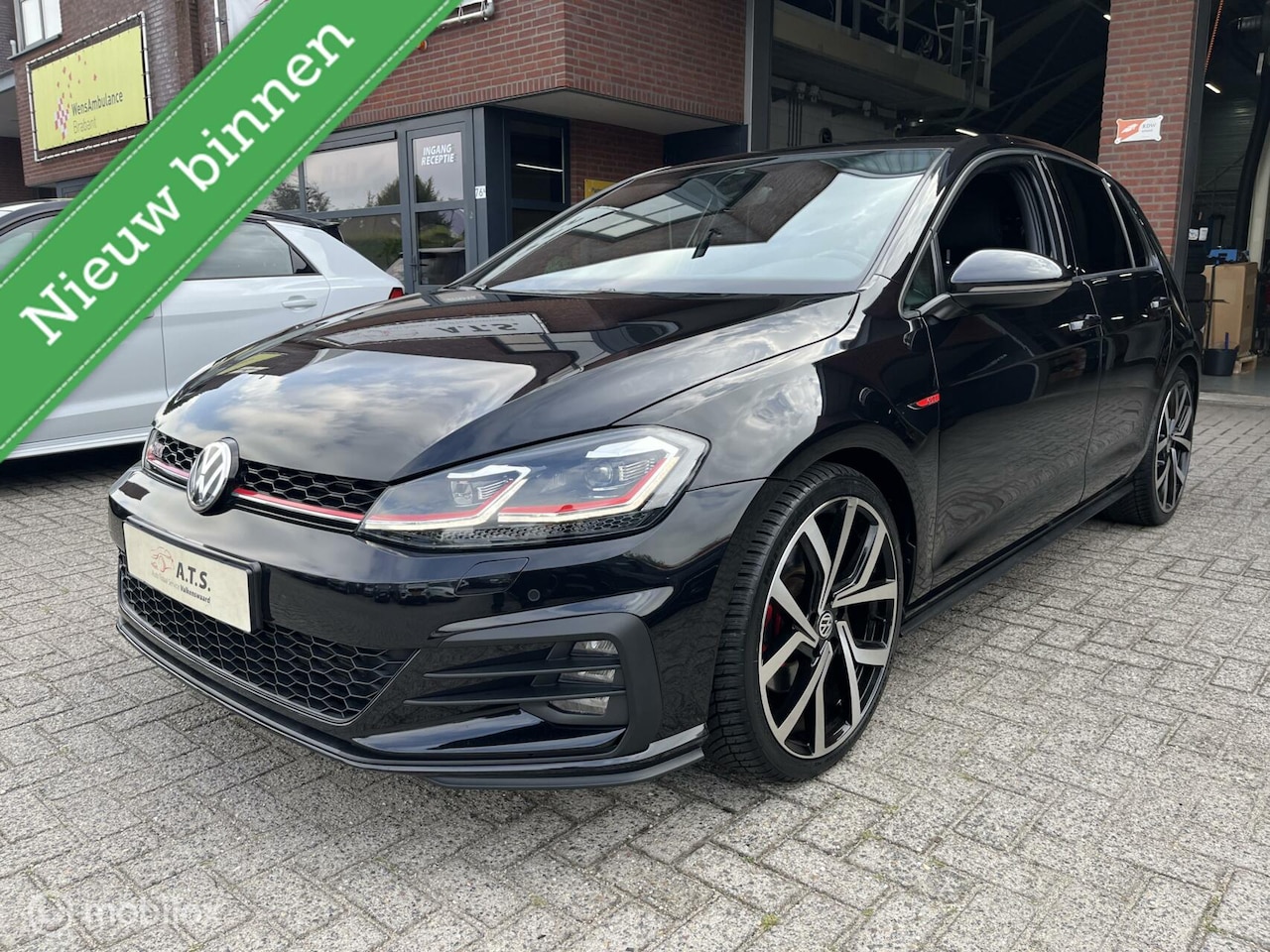 Volkswagen Golf - 2.0 TSI GTI Performance ACC*CAMERA*CARPLAY* - AutoWereld.nl
