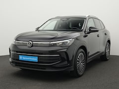 Volkswagen Tiguan - 1.5 eTSI 130 pk DSG Life Edition | Trekhaak | LED | Achteruitrijcamera | Adaptive Cruise C