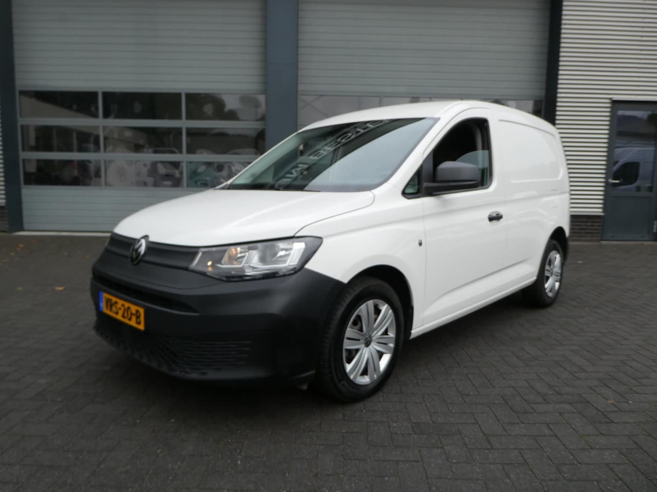 Volkswagen Caddy Cargo - 2.0 TDI airco ,pdc, apple carplay - AutoWereld.nl