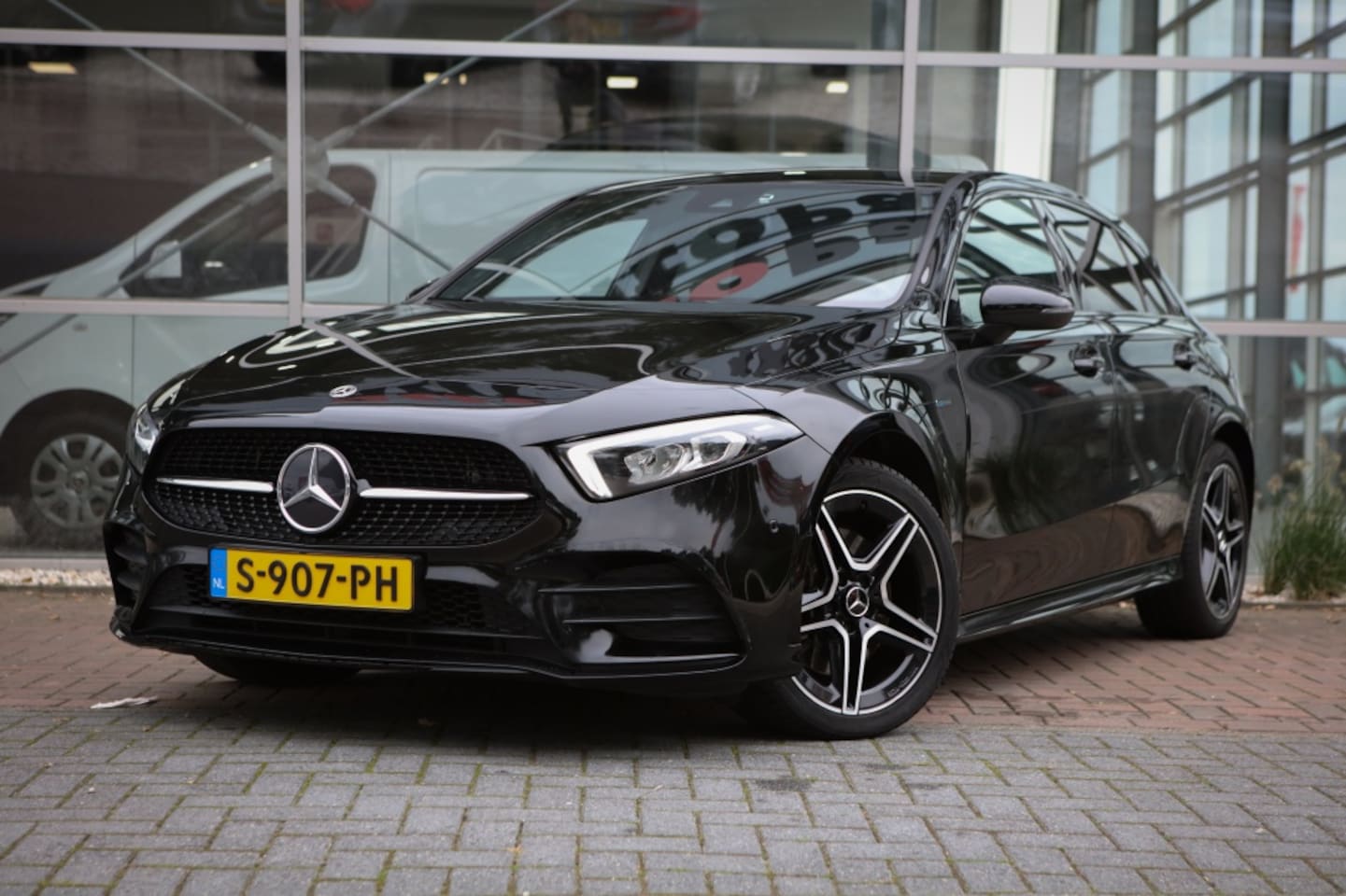 Mercedes-Benz A-klasse - 250 e Bns Sol. AMG - AutoWereld.nl