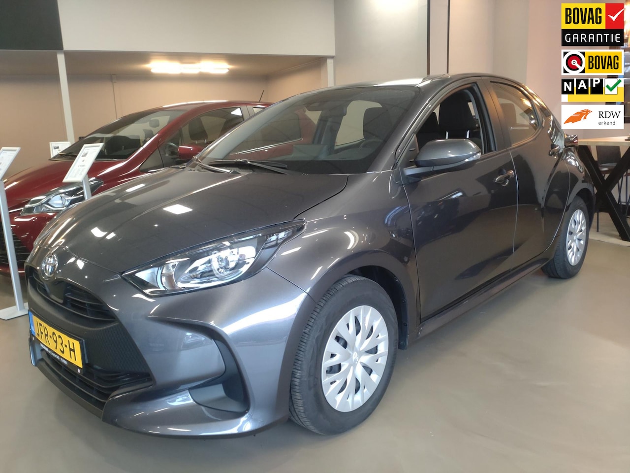 Toyota Yaris - 1.0 VVT-i Active 1.0 VVT-i Active - AutoWereld.nl