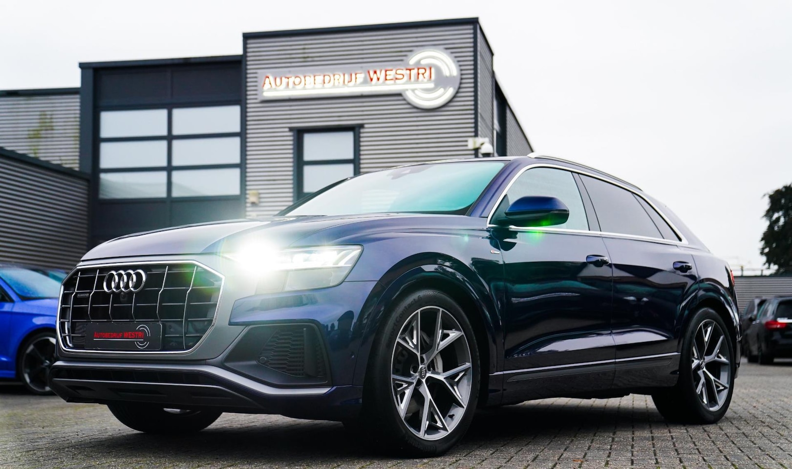 Audi Q8 - 55 TFSI quattro Pro Line Plus | Stuurwiel verwarming | Luchtvering | 3D\360 Camera - AutoWereld.nl