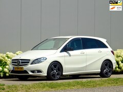 Mercedes-Benz B-klasse - 180 AMG Prestige // Scherm-Groot / apple car play