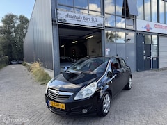 Opel Corsa - 1.2-16V Cosmo Automaat Airco Nieuwe APK NAP Logisch