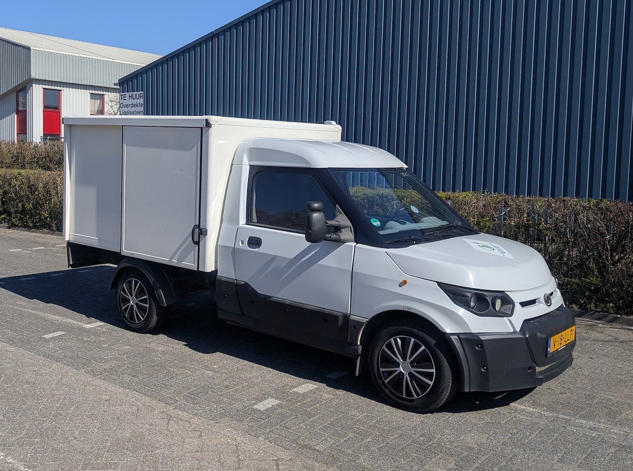 StreetScooter Work - 40kWh Box Met extra accu, omvormer en zonnepanelen - AutoWereld.nl