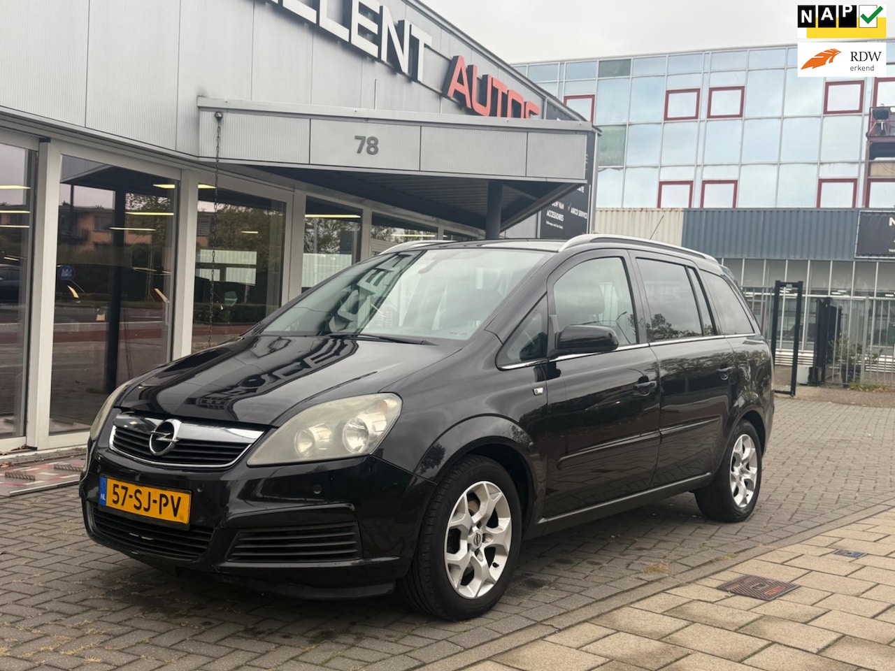 Opel Zafira - 2.2 Cosmo|Automaat|7 zits - AutoWereld.nl