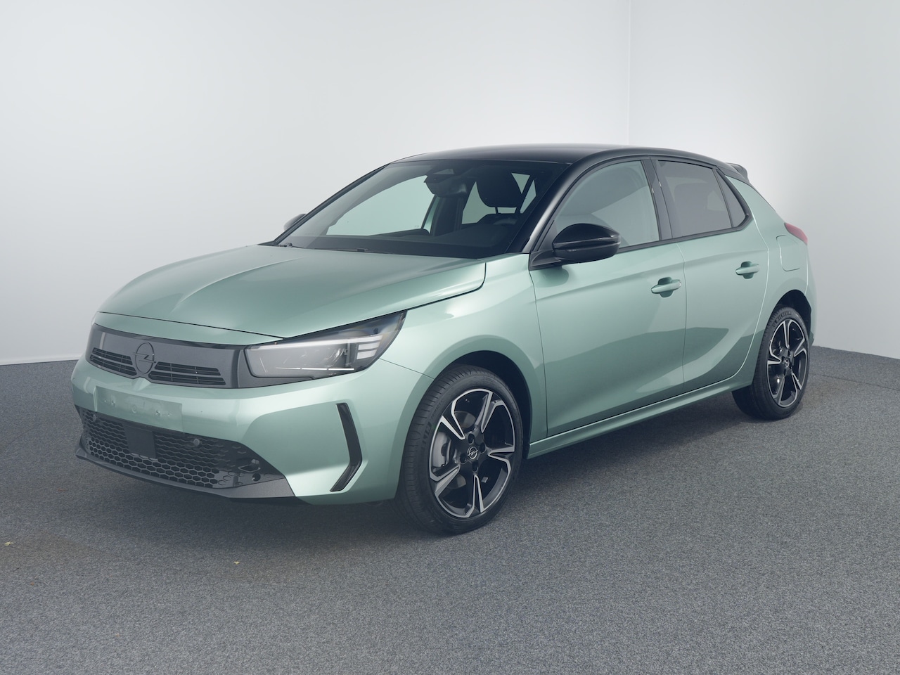 Opel Corsa - YES | 17" Lichtmetalen velgen, diamant-geslepen in Black Gloss | LED koplampen met LED dag - AutoWereld.nl