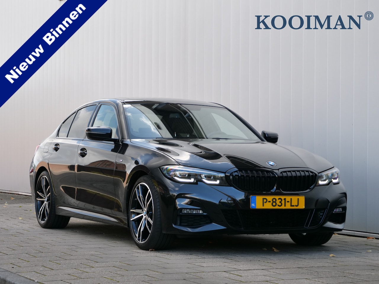 BMW 3-serie - 318i Business Edition Plus 157 Pk Automaat Navigatie / DAB / Leer / M-pakket / Camera - AutoWereld.nl
