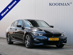 BMW 3-serie - 318i Business Edition Plus 157 Pk Automaat Navigatie / DAB / Leer / M-pakket / Camera