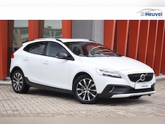 Volvo V40 Cross Country - T3 Dynamic Edition | Stoelverwarming | Trekhaak | 17 Inch velgen | Navigatie