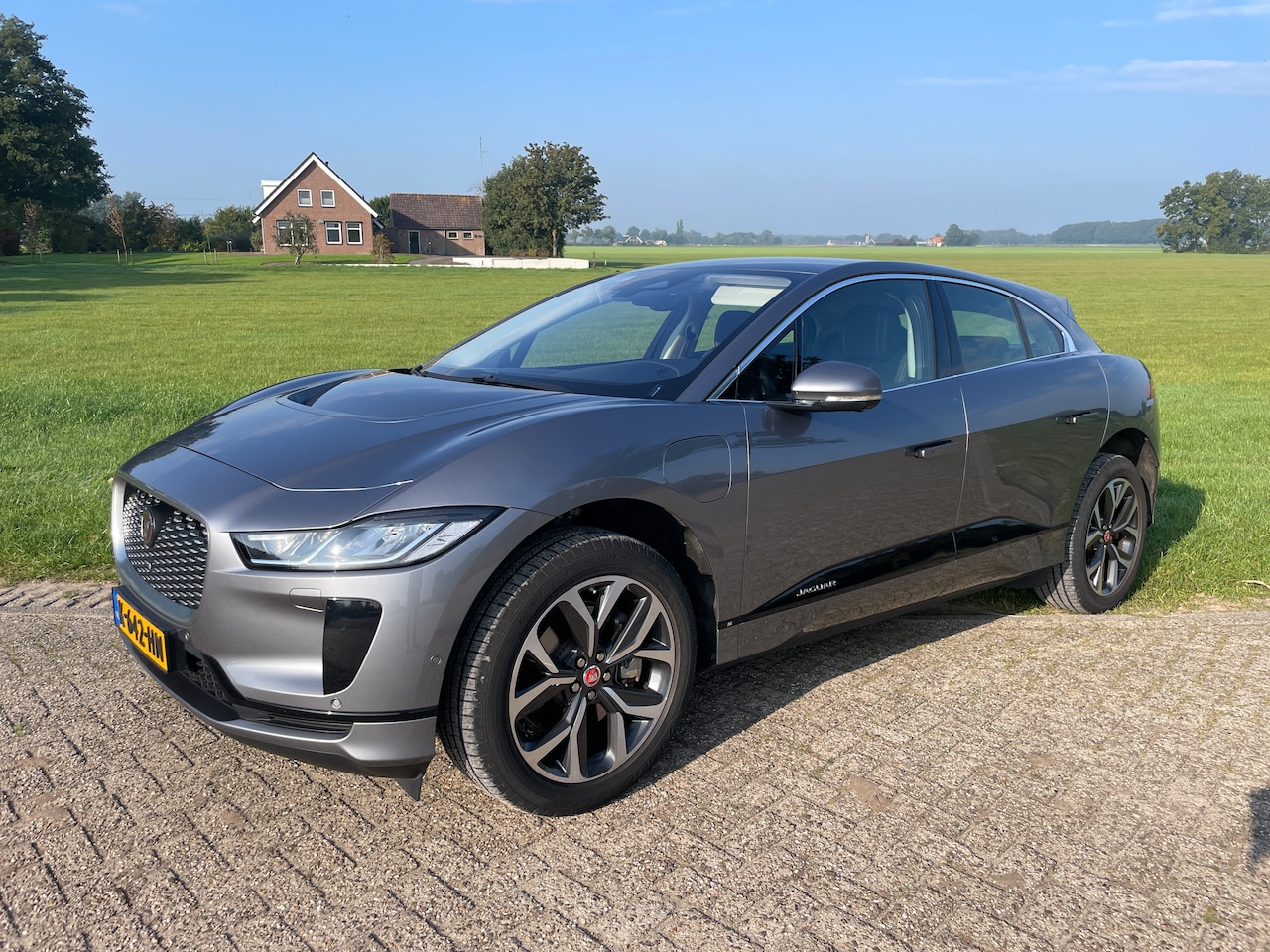 Jaguar I-PACE - EV320 HSE verwarmde stoelen, led verlichting, climate control en adaptieve cruise control - AutoWereld.nl