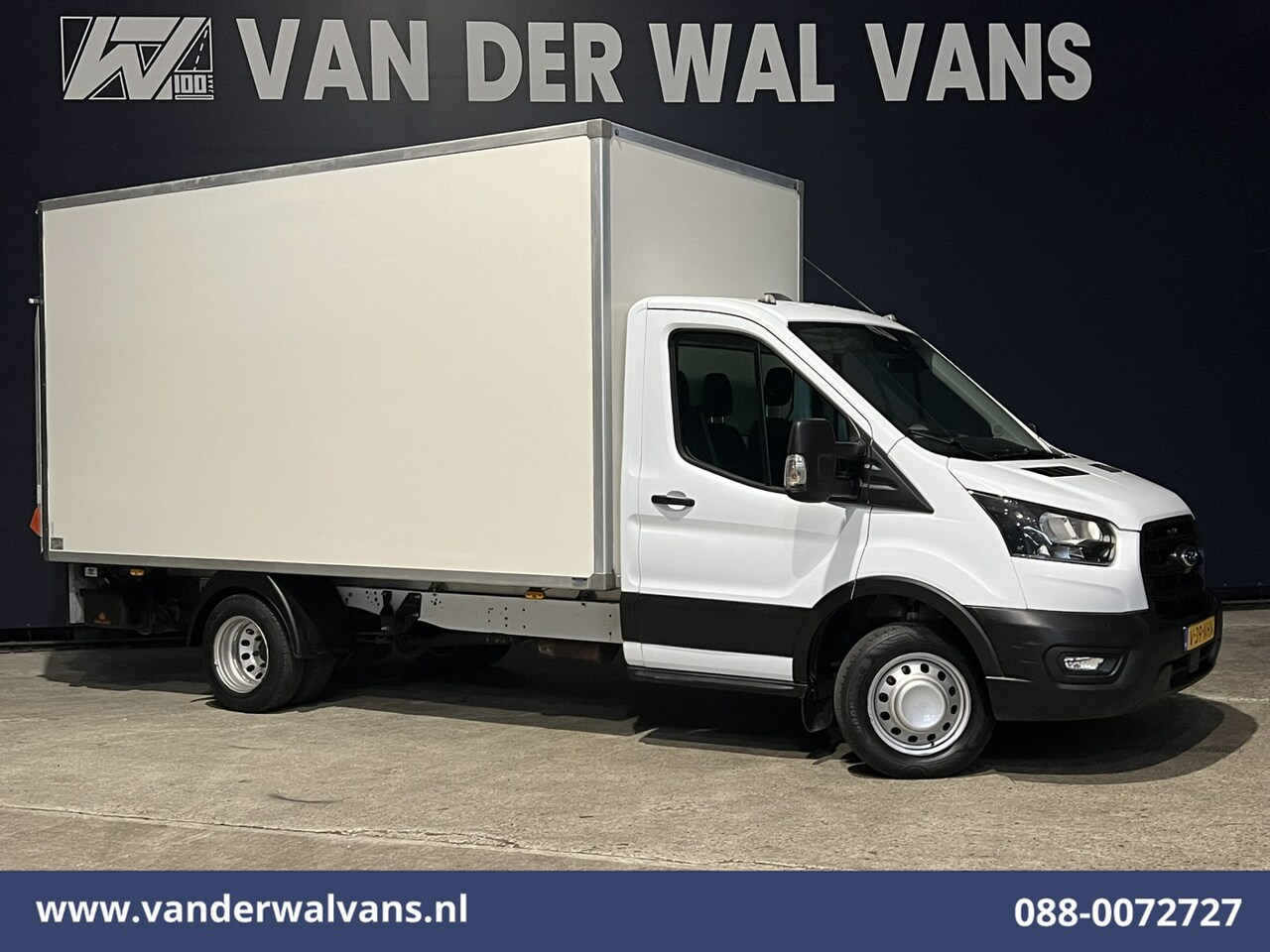 Ford Transit - 2.0 TDCI 170pk Bakwagen Laadklep Dubbel Lucht Euro6 Airco | 1040kg laadvermogen | Cruiscon - AutoWereld.nl
