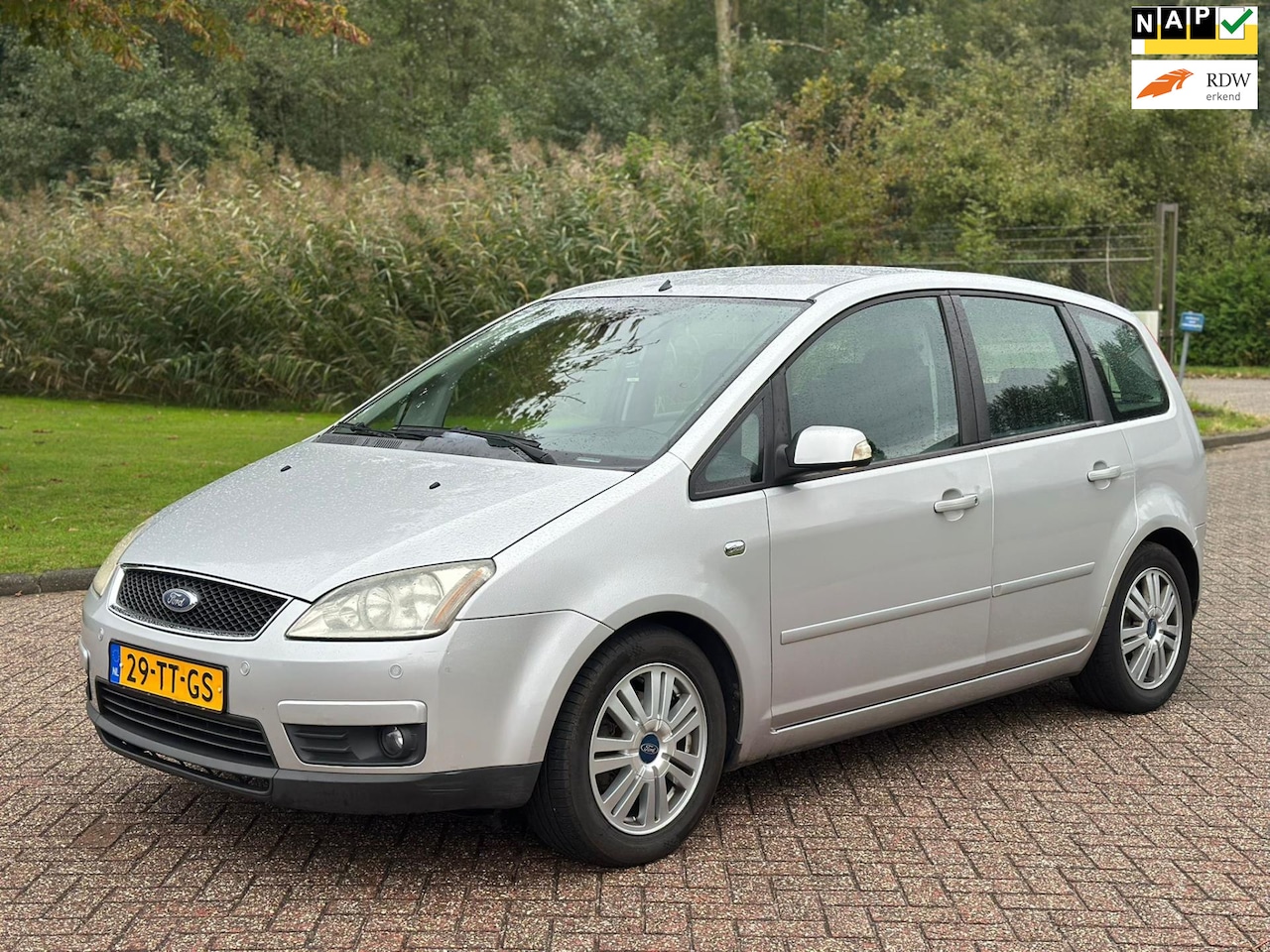 Ford Focus C-Max - 1.8-16V Ghia/INRUILKOOPJE/AUTOMAAT/AIRCO/CRUISE/PARKEERSENS VOOR-ACHTER - AutoWereld.nl