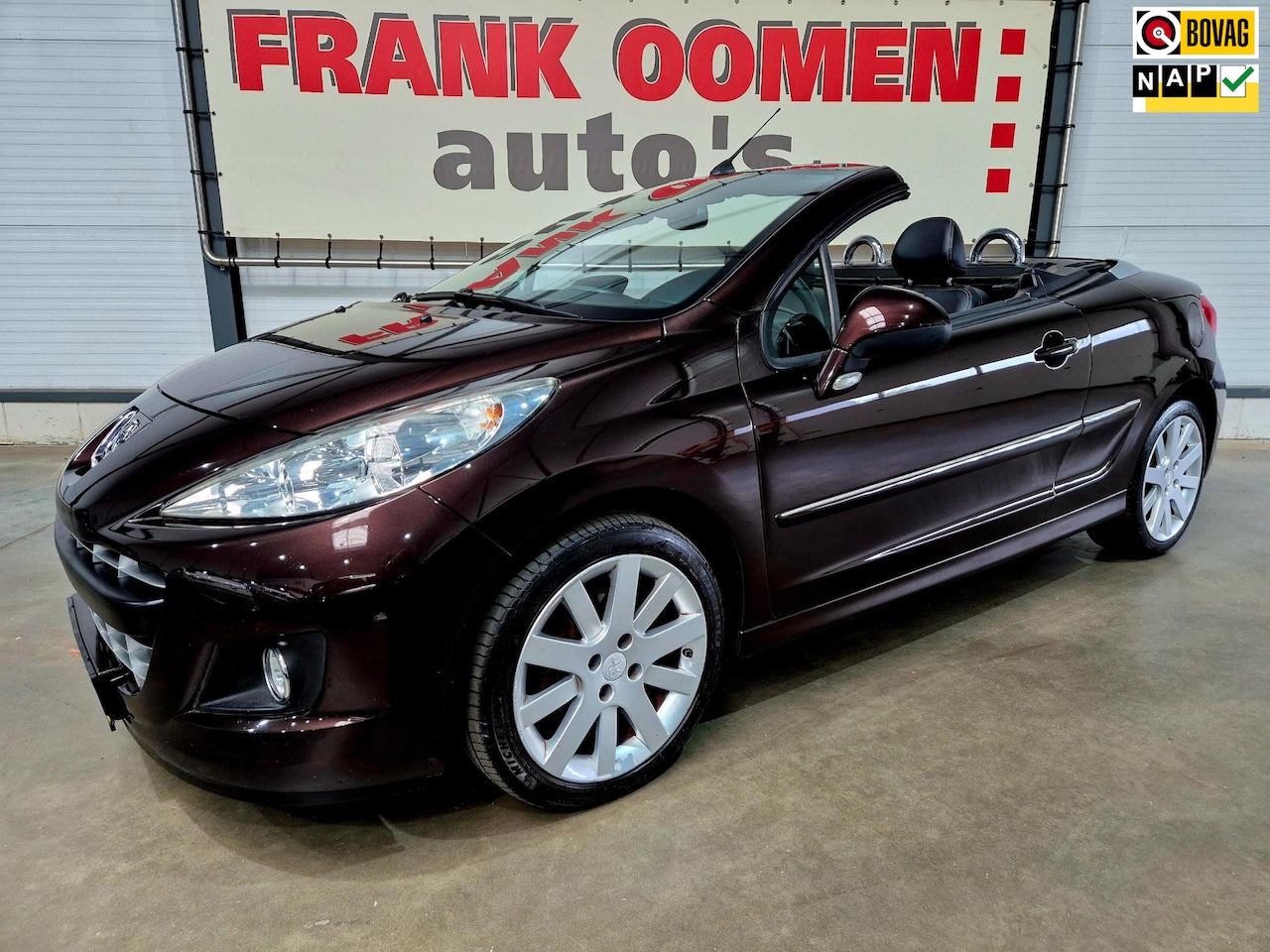 Peugeot 207 CC - 1.6 VTi Griffe 120PK + NAP|OH historie|Navigatie|Leder|PDC|Climate control|Cruise|17"LMV|R - AutoWereld.nl