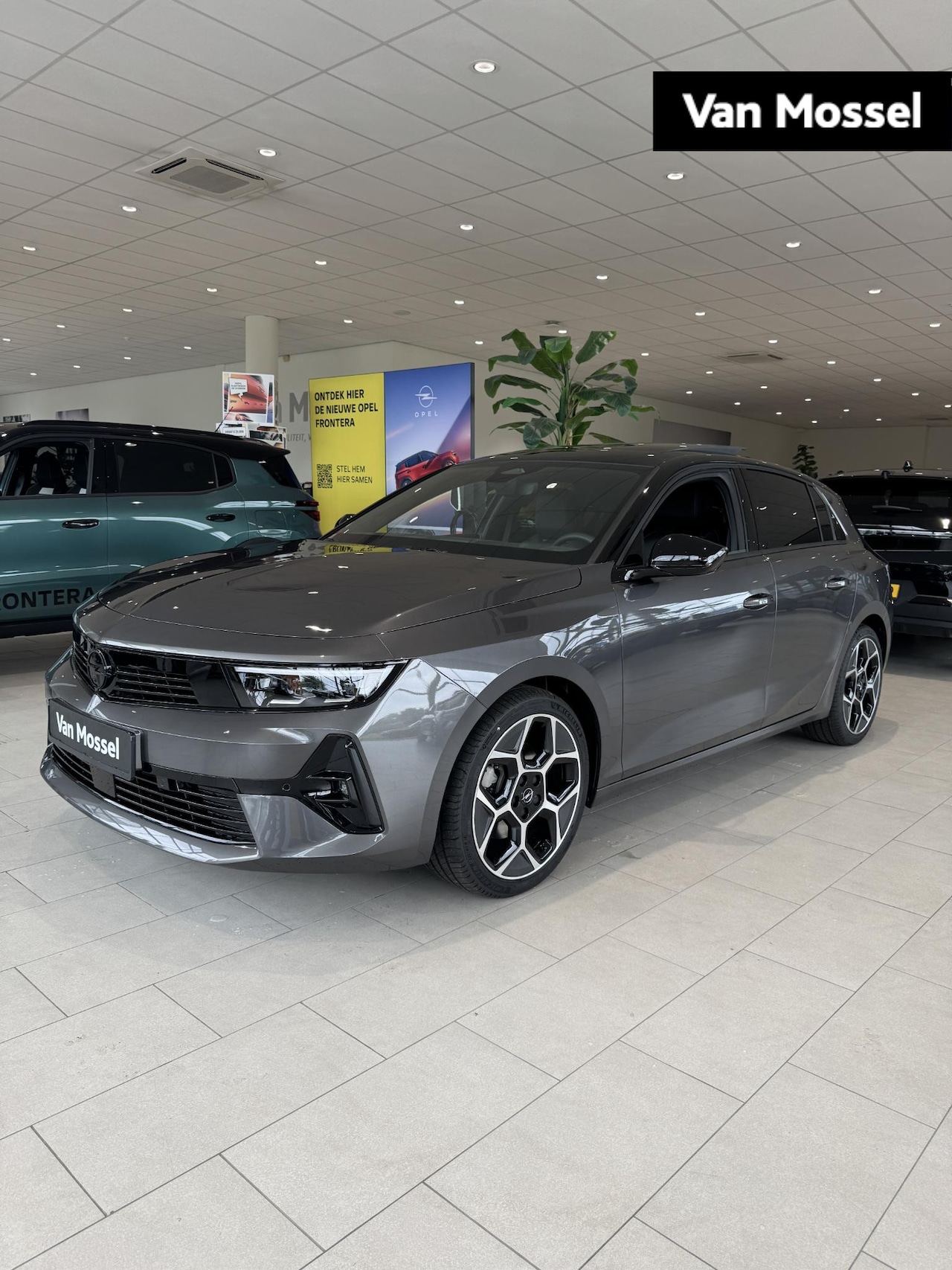 Opel Astra - 1.2 Turbo Hybrid GS || GLAZEN SCHUIF & KANTEL DAK || 18 INCH LICHT METALEN VELGEN || - AutoWereld.nl