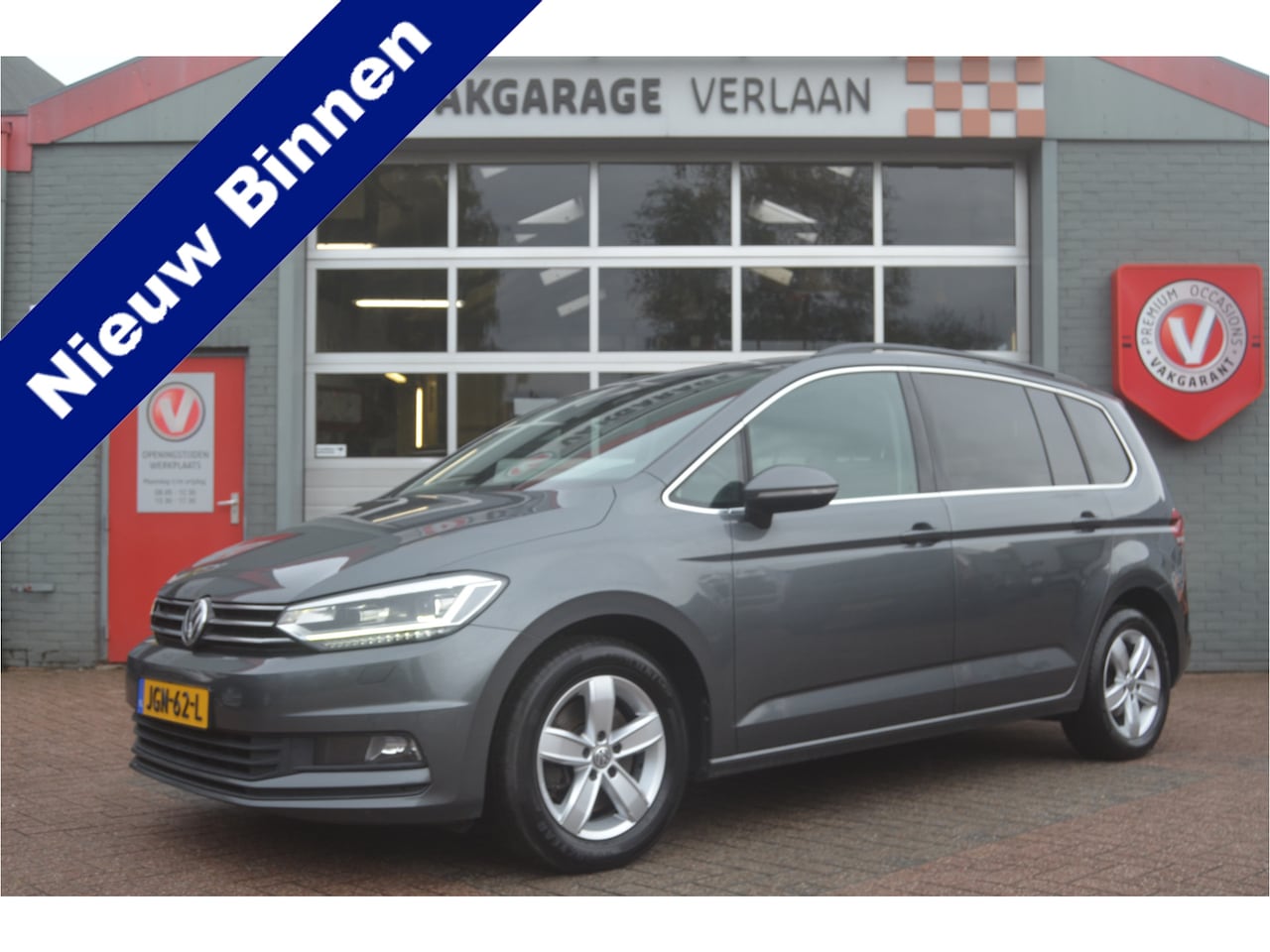 Volkswagen Touran - 1.5 TSI Comfortline Business AUTOMAAT 7p gar. - AutoWereld.nl