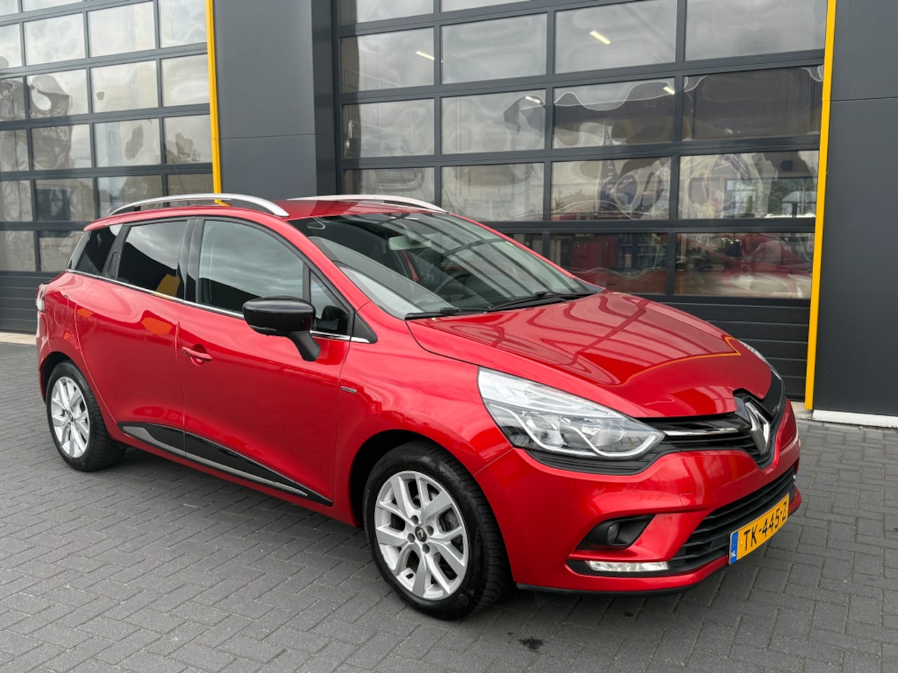 Renault Clio Estate - Estate TCe 90 Limited Camera Trekhaak - AutoWereld.nl