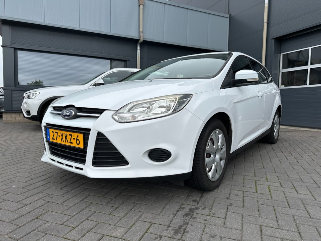 Ford Focus Wagon - Wagon 1.6Ti-VCT Lease Trend Navigatie - AutoWereld.nl