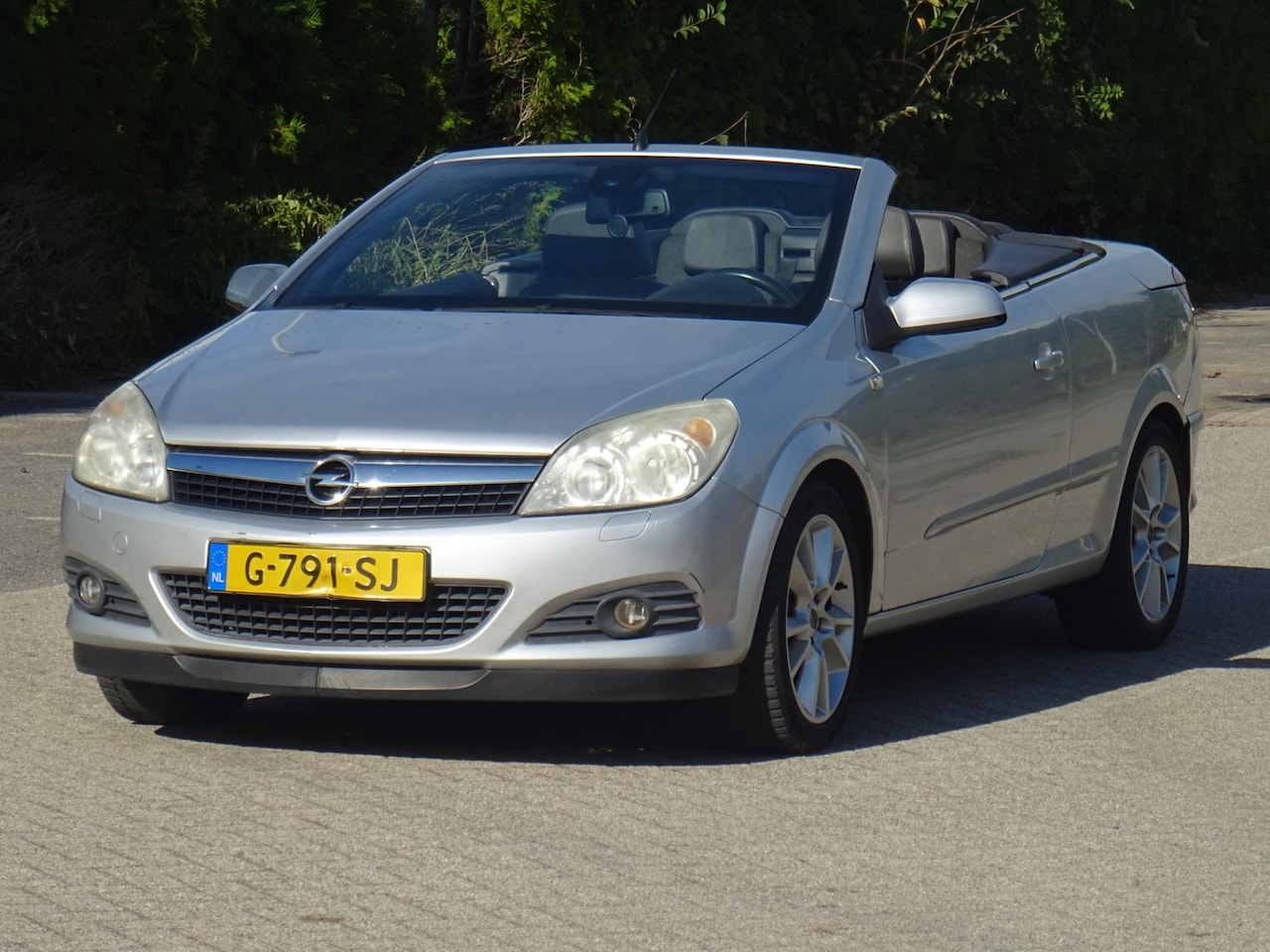 Opel Astra TwinTop - 1.6 Enjoy AIRCO/LEER/CRUISE/PDC/APK - AutoWereld.nl