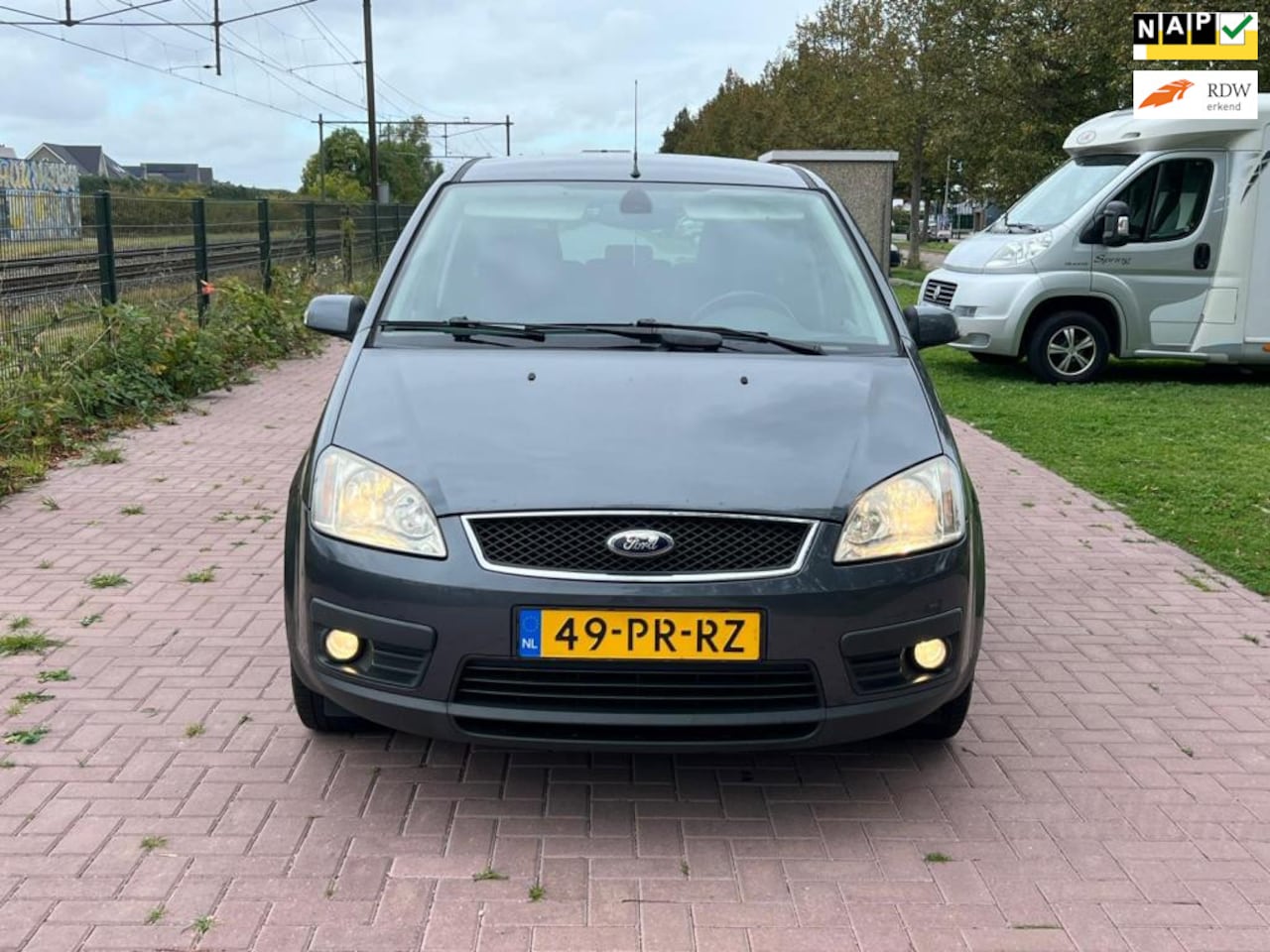 Ford Focus C-Max - 1.8-16V Ghia|Navi | Climat Controle |APK 03/26 - AutoWereld.nl
