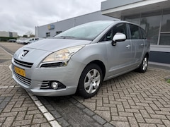 Peugeot 5008 - 1.6 THP ST | 7 Persoons | Panoramadak | 110.000 | Airco |