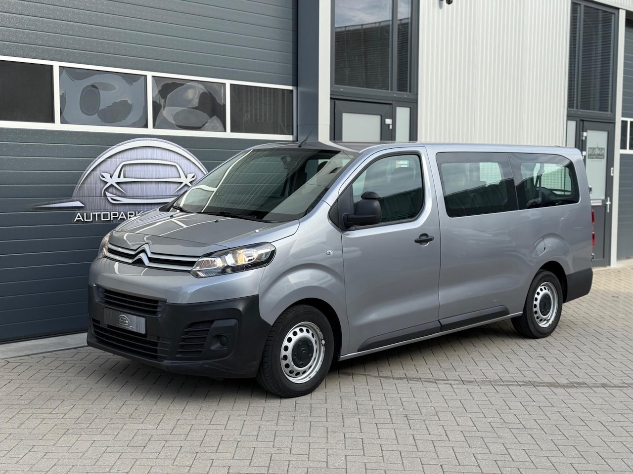 Citroën SpaceTourer - 1.5 BlueHDi 120 M S&S Business Cruise Control, Apple Carplay, Airco, Parkeersensoren, Elek - AutoWereld.nl
