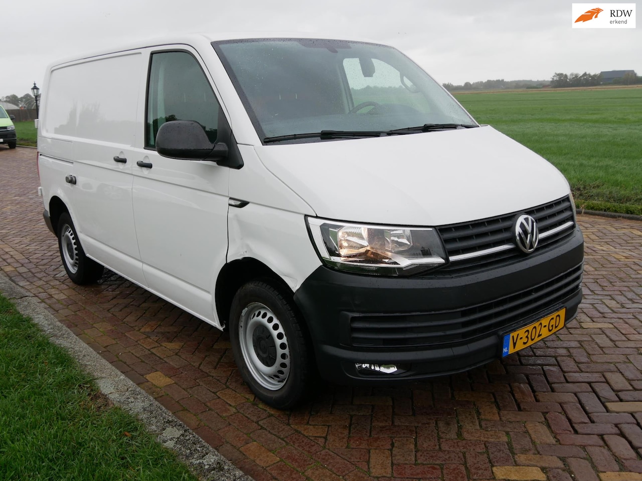 Volkswagen Transporter - 2.0 TDI L1H1 110kW DSG Comfortline AC NAVI ** 8299 EX BTW ** - AutoWereld.nl