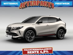 Alfa Romeo Junior - 1.2 Turbo Hybrid Ibrida Speciale | Schuif/kantel dak | Pack Techno | Adaptive cruise | Sto