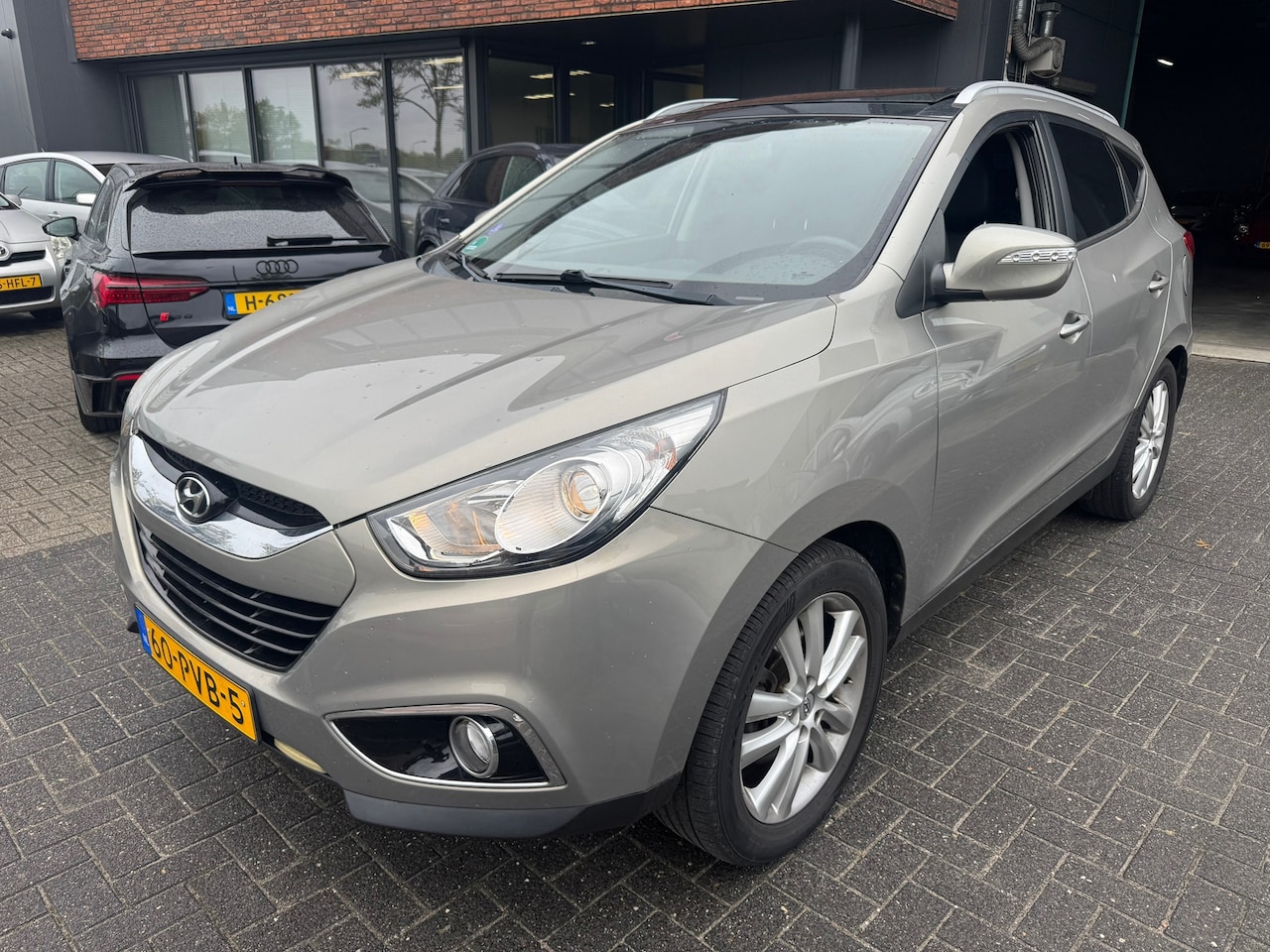 Hyundai ix35 - 2.0i i-Catcher AUTOMAAT PANO LEDER CAMERA CRUISE TREKHAAK - AutoWereld.nl