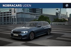 BMW 3-serie Touring - 330e High Executive M Sport Automaat / Panoramadak / Sportstoelen / Adaptieve LED / Parkin