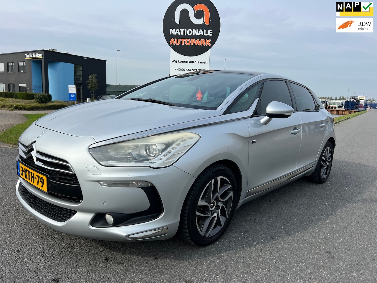 Citroën DS5 - 2013 * 2.0 Hybrid4 Business Executive * AUTOMAAT * EXPORT & HANDEL! - AutoWereld.nl