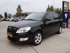 Skoda Fabia Combi - 1.2 TSI Ambition Airco, Trekhaak, 1e eigenaar , NL Auto Aanbieding