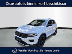 Volkswagen T-Roc - 1.5 TSI 150pk Automaat Sport Black Style / Camera / Navigatie / Adaptive Cruise / / Wordt