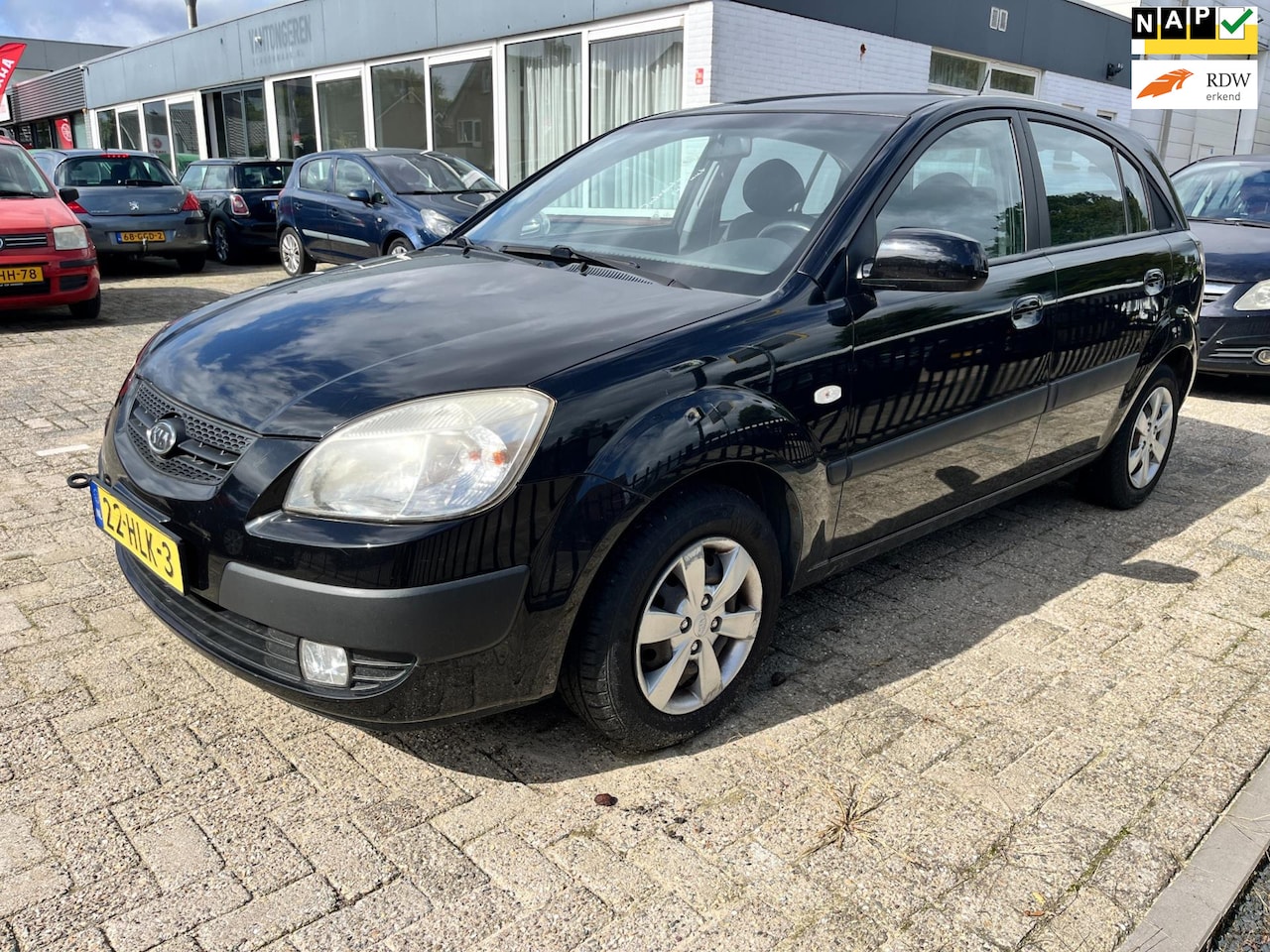 Kia Rio - 1.4 X-pect Airco 5 Drs Motor defect Frisse auto - AutoWereld.nl