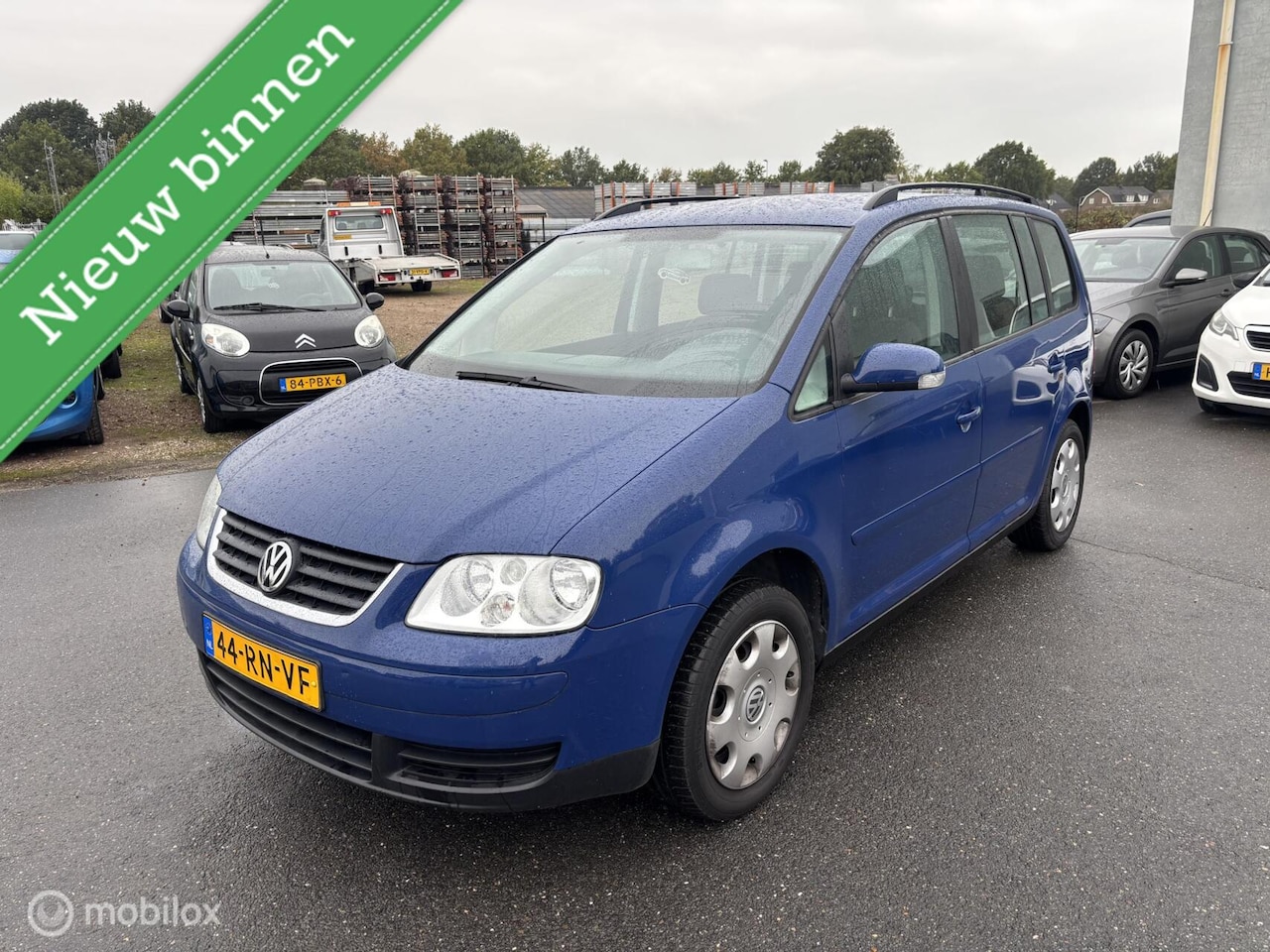 Volkswagen Touran - 2.0-16V FSI Trendline nette auto - AutoWereld.nl