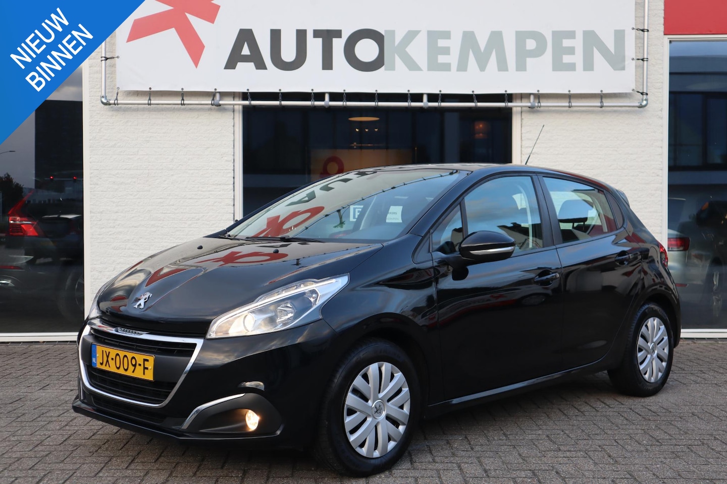 Peugeot 208 - 1.2 PT BLUE LION APPLE CARPLAY|NAVIGATIE|PARK ASSIST|CRUISE-CONTROL - AutoWereld.nl