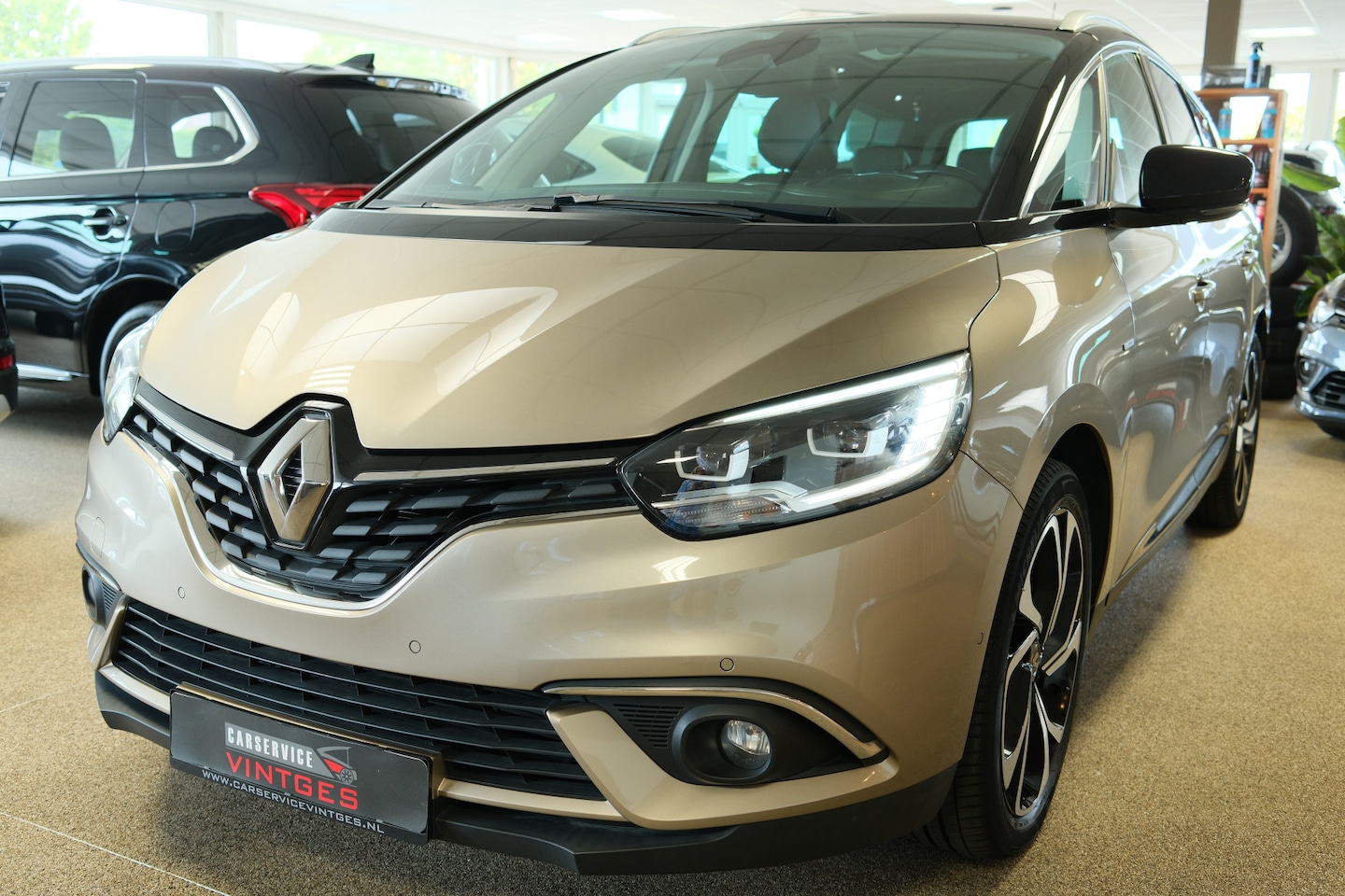 Renault Grand Scénic - 1.3 TCe Bose 7p. Panorama, Navigatie, 7 zitplaatsen - AutoWereld.nl