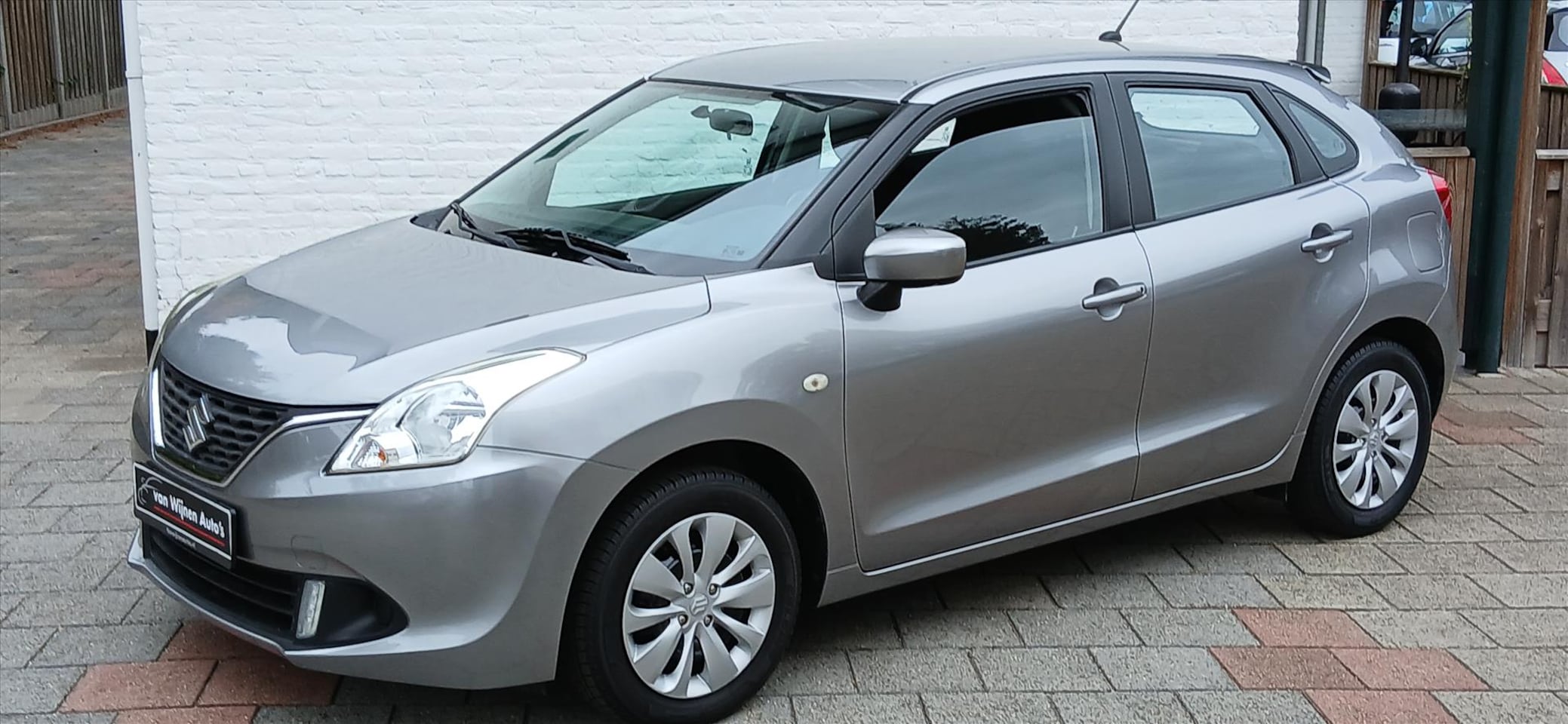 Suzuki Baleno - 1.2 5drs limited airco 21000 km !!!!!! - AutoWereld.nl
