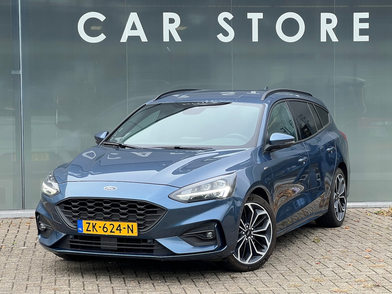 Ford Focus Wagon - 1.0 EcoBoost ST Line X Business 18 inch Led Winterpack - AutoWereld.nl