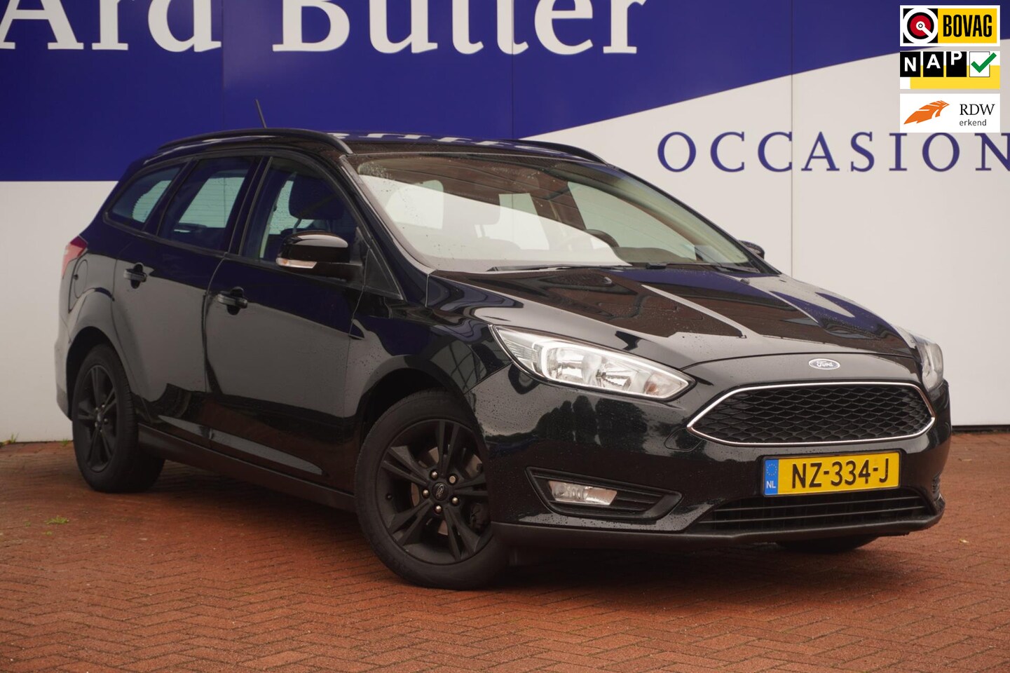 Ford Focus Wagon - 1.0 125PK+6bak Lease Edition+airco+Full-Navigatie+Parkeer-Hulp+Alle-seasons = SUPER PRIJS - AutoWereld.nl