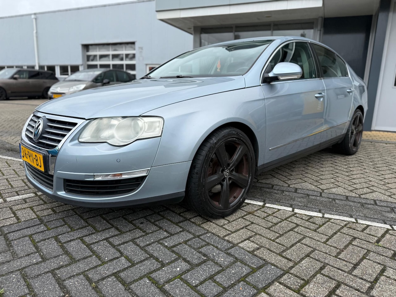 Volkswagen Passat - 2.0 FSI Highline | ECC | Navi | Alcantara | Nieuwe APK - AutoWereld.nl