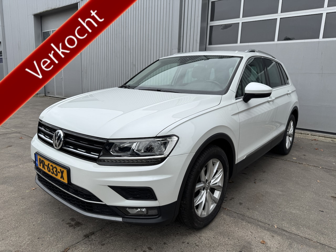 Volkswagen Tiguan - 1.4 TSI ACT Highline AUTOMAAT. VOL OPTIES. - AutoWereld.nl