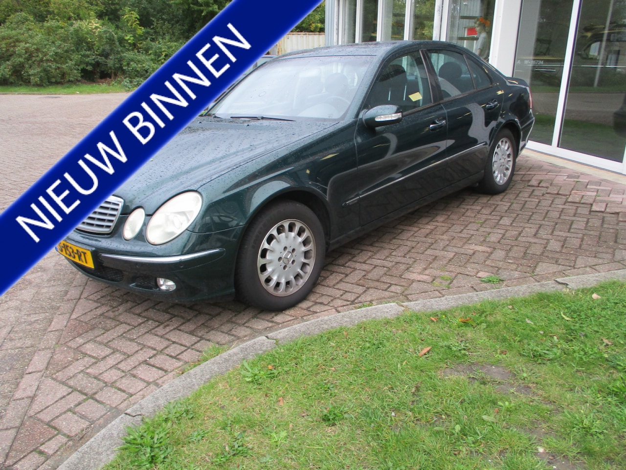 Mercedes-Benz E-klasse - 240 Elegance LPG-G3 Handgeschakeld! 6 Cilinder. Zo Mee!! - AutoWereld.nl