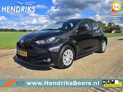 Toyota Yaris - 1.5 Hybrid 115 Business - Euro 6 - 95 Pk - Navigatie - ParkeerCamera - AppleCarplay Androi