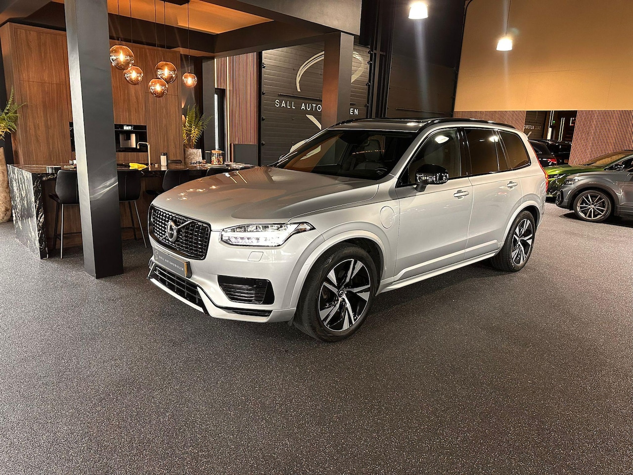 Volvo XC90 - 2.0 T8 Recharge AWD Ultimate Dark Pano/360/Nieuwstaat - AutoWereld.nl