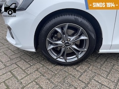 Ford Focus Wagon - 1.0 EcoBoost ST Line Business